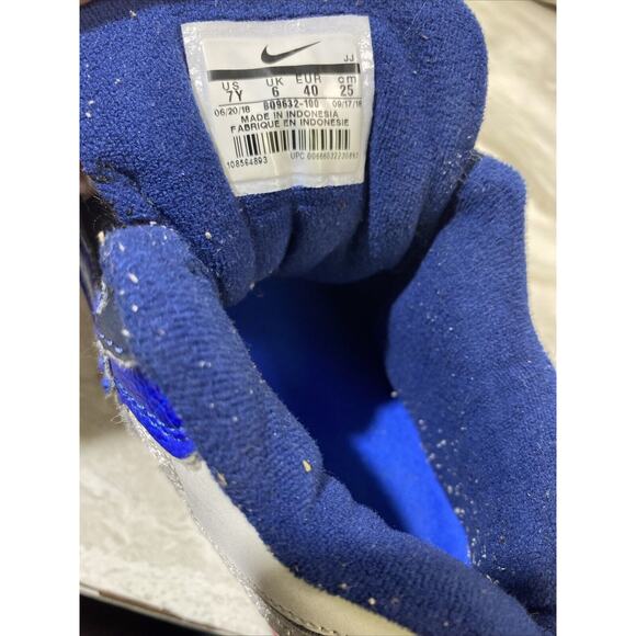 Youth 7 Nike Air Speed Turf Blue And White Style BQ9632-100 - Picture 11 of 11